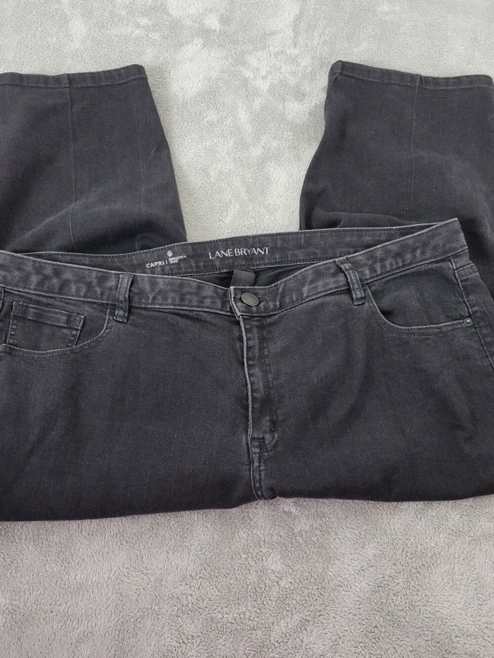 Lane Bryant Genius Fit Capri Jeans Size 20 Black Denim Stretch 5-Pocket CAP55E